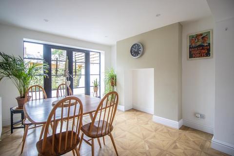 3 bedroom townhouse for sale, Cambridge Road, Southend-on-Sea SS1