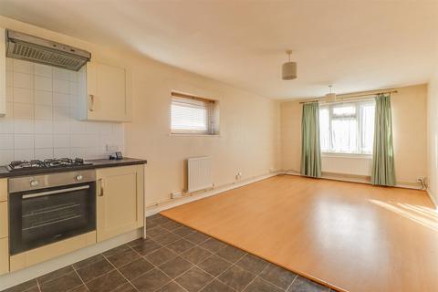 Flat 3, Lakenham House Manners Way, Southend-on-sea, SS2 6RF