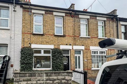 10 Brighton Avenue, Southend-on-sea, SS1 2QN