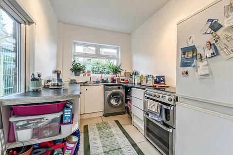 10 Brighton Avenue, Southend-on-sea, SS1 2QN