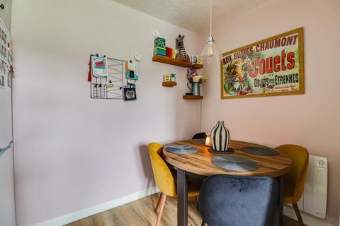 25 Weaverdale, Shoeburyness, Southend-on-sea, SS3 8XL