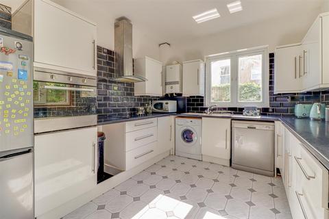 67 Dalmatia Road, Southend-on-sea, SS1 2QG