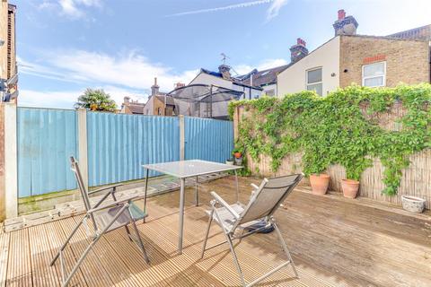 67 Dalmatia Road, Southend-on-sea, SS1 2QG