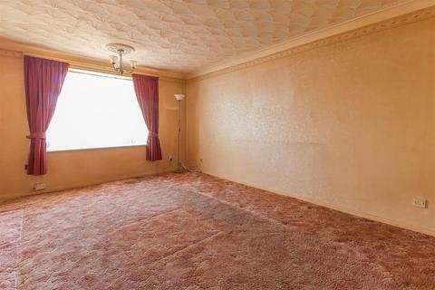 184 Manners Way, Southend-on-sea, SS2 6QB