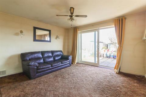 184 Manners Way, Southend-on-sea, SS2 6QB
