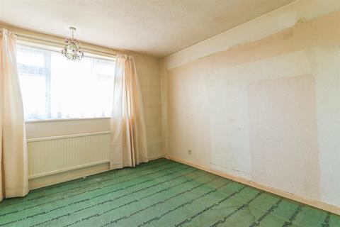 184 Manners Way, Southend-on-sea, SS2 6QB