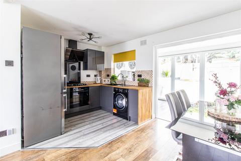95 Coniston, Southend-on-sea, SS2 6SL