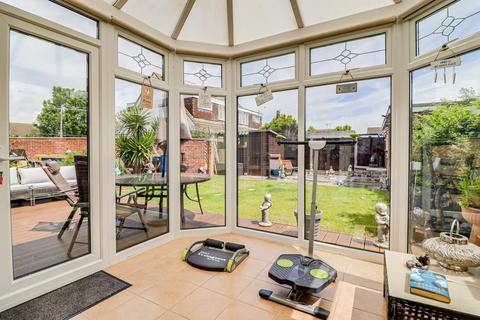 213 Eagle Way, Shoeburyness, Southend-on-sea, SS3 9YG