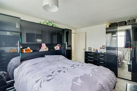 213 Eagle Way, Shoeburyness, Southend-on-sea, SS3 9YG