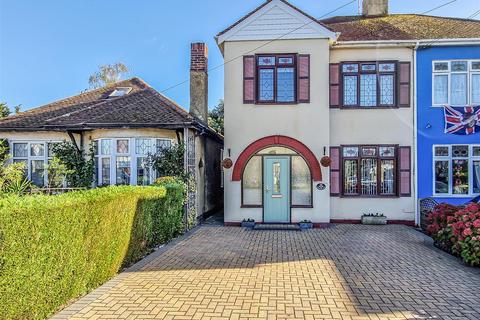 342 Ashingdon Road, Rochford, SS4 3BT