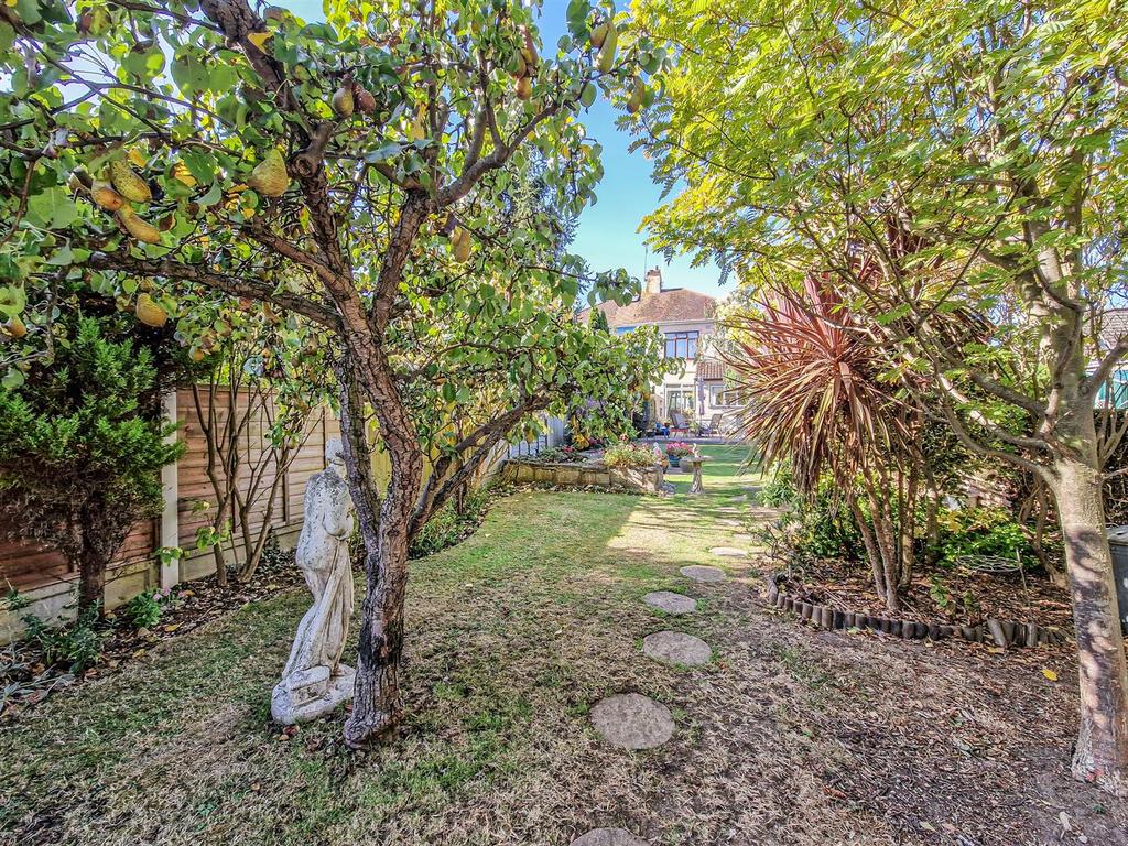 Garden (Rear View)
