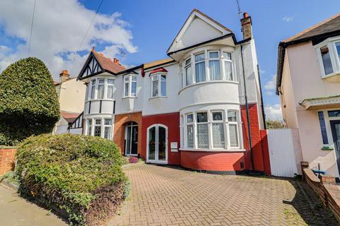 80 Sandringham Road, Southend-on-sea, SS1 2UG