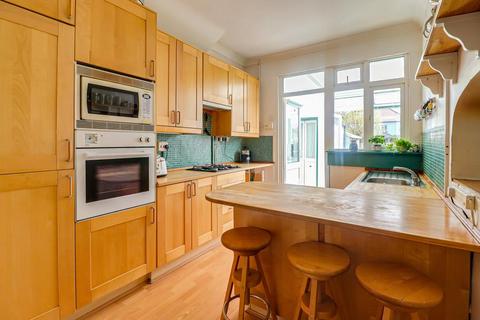 80 Sandringham Road, Southend-on-sea, SS1 2UG