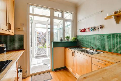 80 Sandringham Road, Southend-on-sea, SS1 2UG
