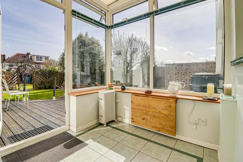 80 Sandringham Road, Southend-on-sea, SS1 2UG