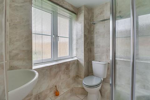 4 Retort Close, Southend-on-sea, SS1 2AQ