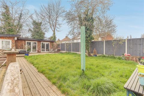 74 Caulfield Road, Shoeburyness, Southend-on-sea, SS3 9LN