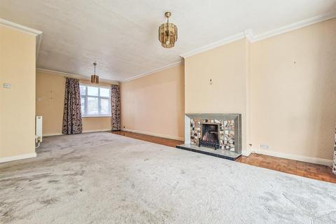2 bedroom semi-detached bungalow for sale, Chelsworth Crescent, Thorpe Bay SS1