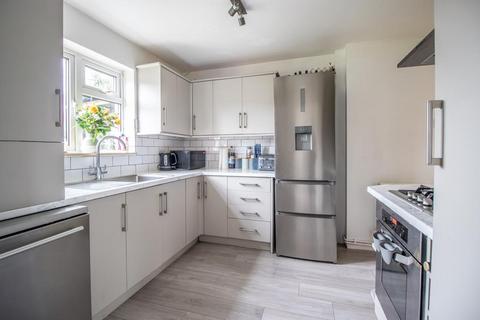 3 bedroom end of terrace house for sale, Rochford Road, Southend-on-Sea SS2