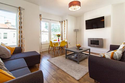 15a Avenue Road, Westcliff-on-sea, SS0 7PN