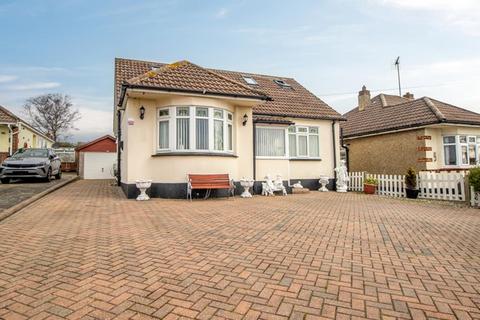 3 bedroom chalet for sale, Springwater Road, Leigh-on-Sea SS9