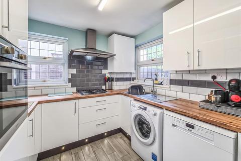 Flat 1, 11 - 17 Cavendish Gardens, Westcliff-on-sea, SS0 9XR