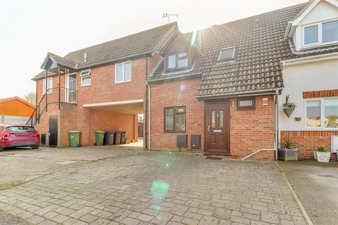 27 Allerton Close, Rochford, SS4 3AR
