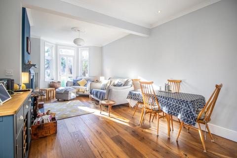 21 Scratton Road, Southend-on-sea, SS1 1EN