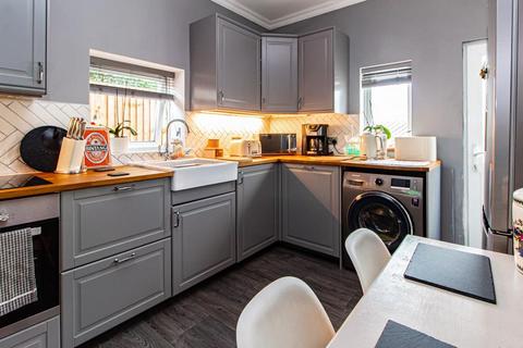 63 Burdett Avenue, Westcliff-on-sea, SS0 7JN