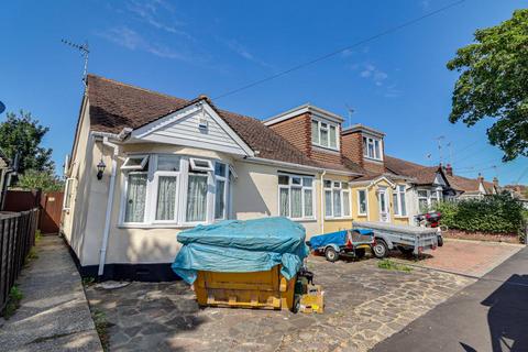 121 Feeches Road, Southend-on-sea, SS2 6TE