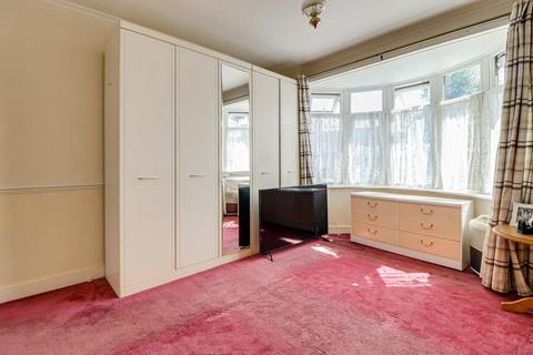 121 Feeches Road, Southend-on-sea, SS2 6TE