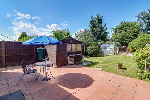 121 Feeches Road, Southend-on-sea, SS2 6TE