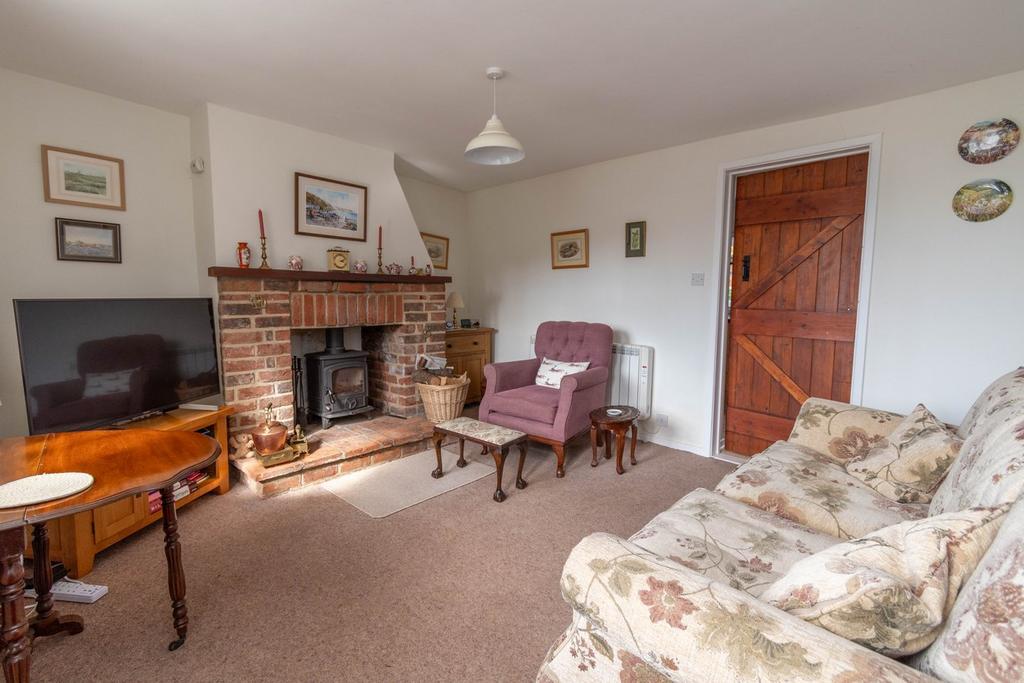 Hall Lane, Colkirk, NR21 2 bed end of terrace house for sale £225,000