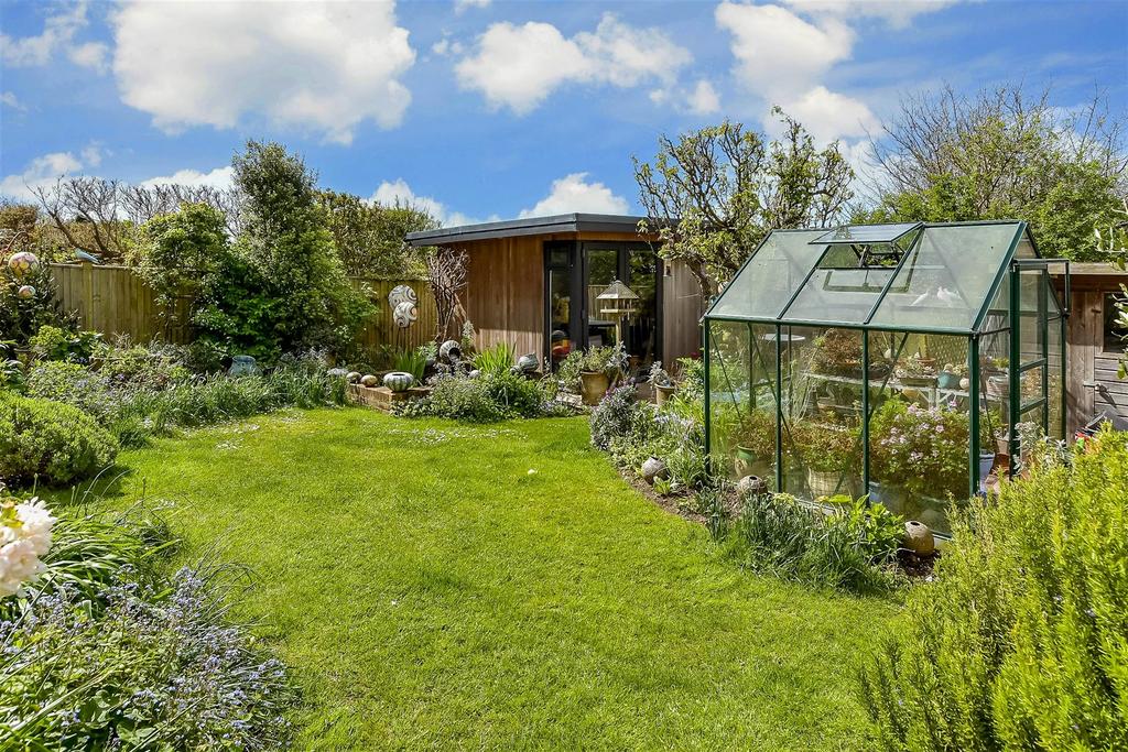 Chailey Avenue, Rottingdean, Brighton, East Sussex 4 bed detached house