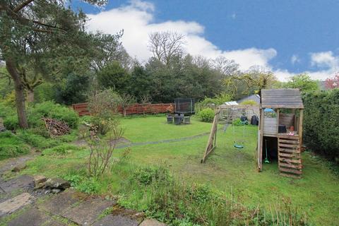 16 Sunhurst Drive, Oakworth, Keighley, BD22 7RG