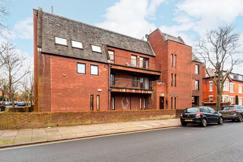 Carlisle - 2 bedroom apartment for sale