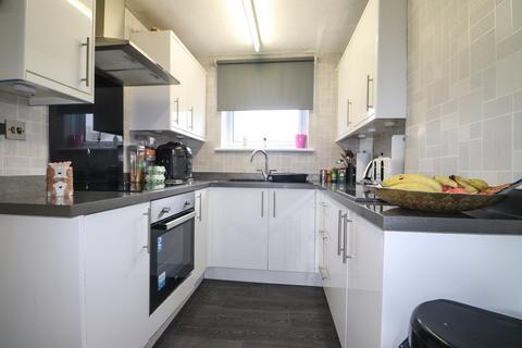 128 Stonegarth, Carlisle, CA2 6PE