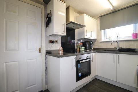 128 Stonegarth, Carlisle, CA2 6PE