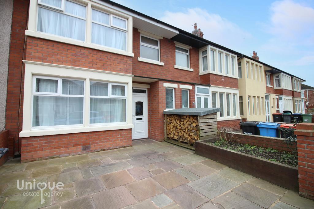 Homestead Drive, Fleetwood, FY7 2 bed terraced house for sale £135,000