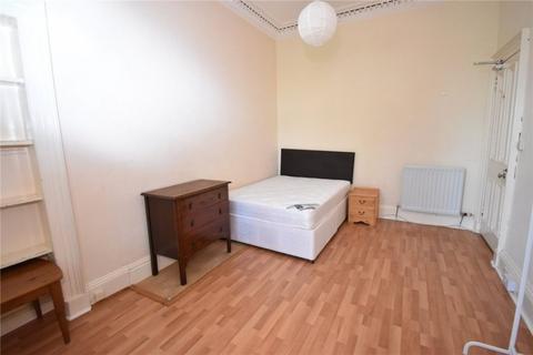 4 bedroom flat to rent, 166T – Melville Terrace, Edinburgh, EH9 1LP