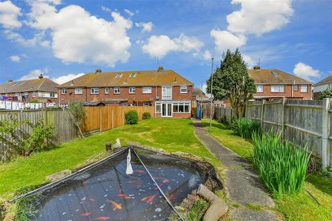 2 bedroom end of terrace house for sale, Harps Avenue, Minster On Sea, Sheerness, Kent
