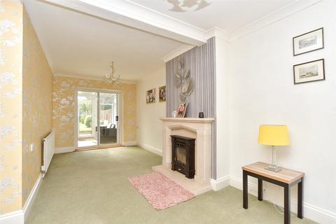 99 Harps Avenue, Minster On Sea, Sheerness, ME12 3PL