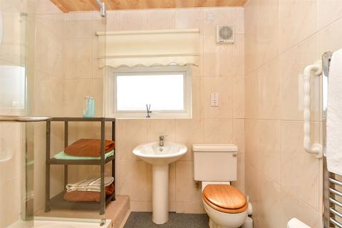 99 Harps Avenue, Minster On Sea, Sheerness, ME12 3PL