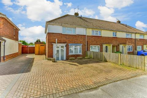 99 Harps Avenue, Minster On Sea, Sheerness, ME12 3PL