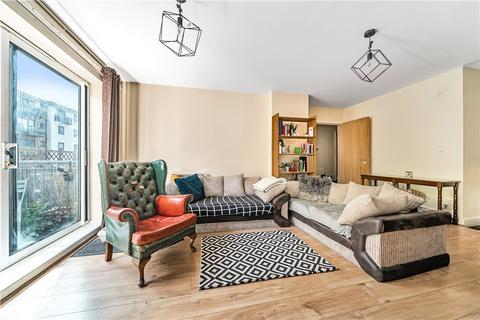 3 bedroom apartment for sale, Oakwood Close, London