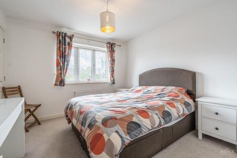 3 Hedgerow Close, Basingstoke, RG23 7FT