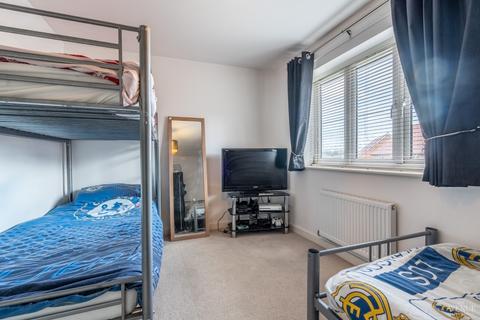 3 Hedgerow Close, Basingstoke, RG23 7FT
