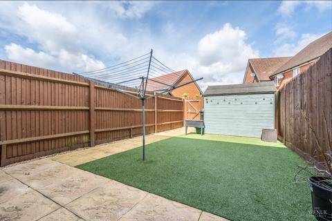 3 Hedgerow Close, Basingstoke, RG23 7FT