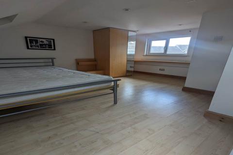 4 bedroom house to rent, Ysgol Street , Port Tenant , Swansea