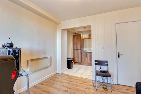 1 bedroom flat to rent, Hall Road, Armley, Leeds, LS12